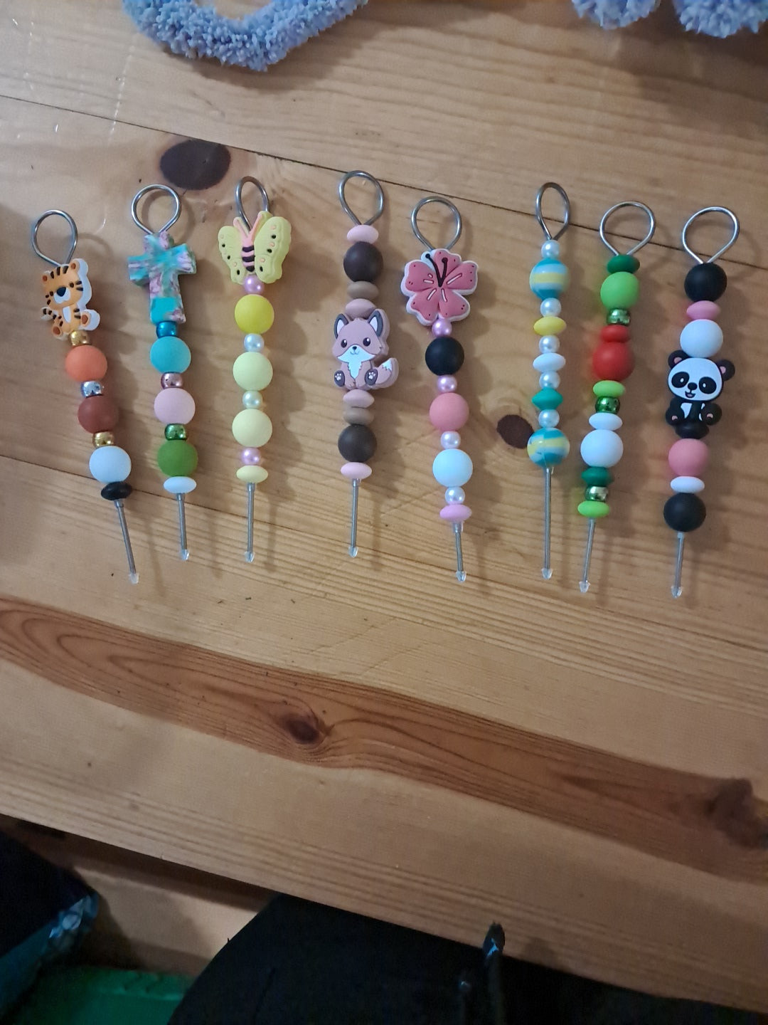 Beaded pens claim game